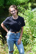 Load image into Gallery viewer, SMILE ON - T-SHIRT