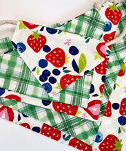 Load image into Gallery viewer, PET BANDANA - SO BERRY CUTE
