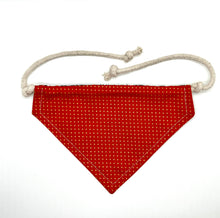 Load image into Gallery viewer, PET BANDANA - ROXANNE
