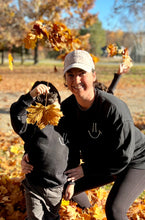 Load image into Gallery viewer, SWEATSHIRT - SMILE
