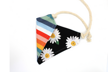 Load image into Gallery viewer, PET BANDANA - DAISY
